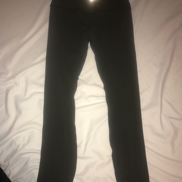 Lululemon Align 2 olive green - Picture 6 of 7